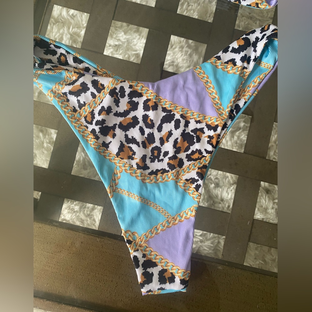 Shein bikini - Picture 5 of 7